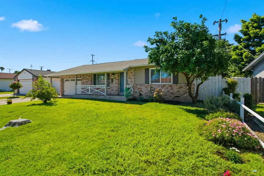 610 E Robinhood Drive, Stockton, CA 95207 - #3