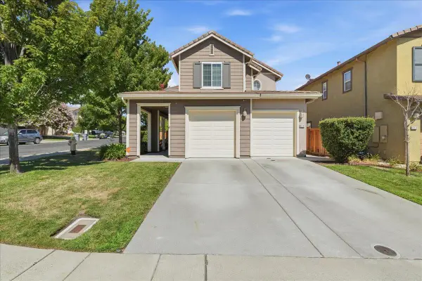 914 Campfire Circle, Rocklin, CA 95765