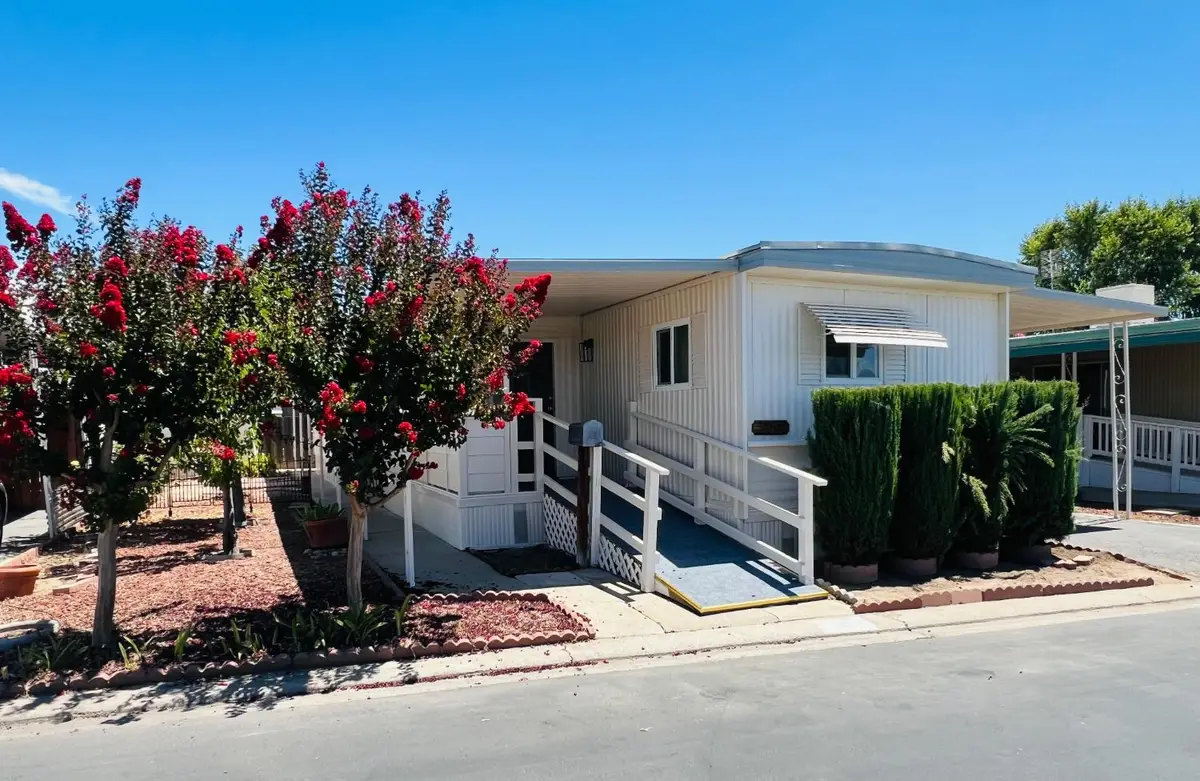 2505 Jackson #109, Escalon, CA 95320 - #1