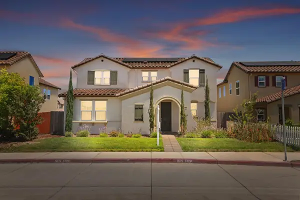 1457 W Woodward Avenue, Manteca, CA 95337