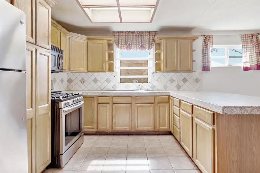 432 Gibson Road, Woodland, CA 95695 - #2