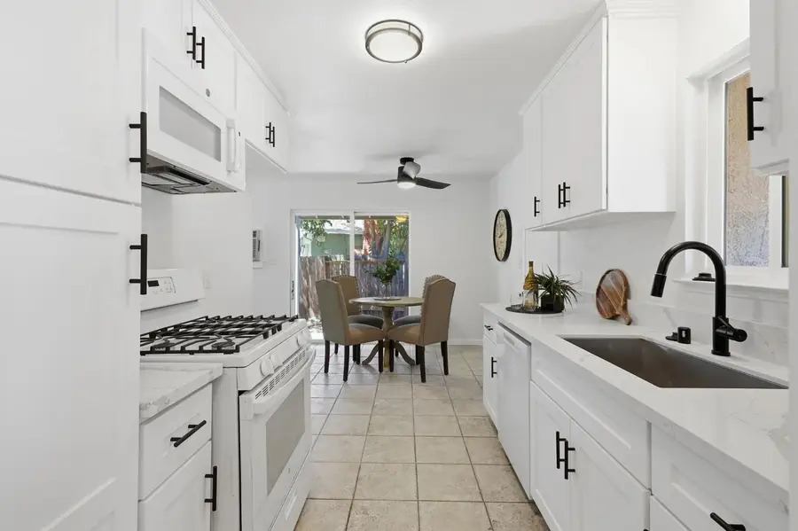 6650 Hogan Drive, Sacramento, CA 95822 - #2