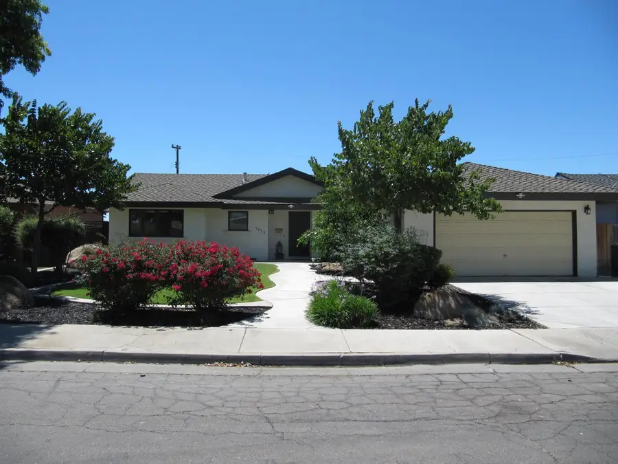 1033 Madison Avenue, Los Banos, CA 93635 - #2