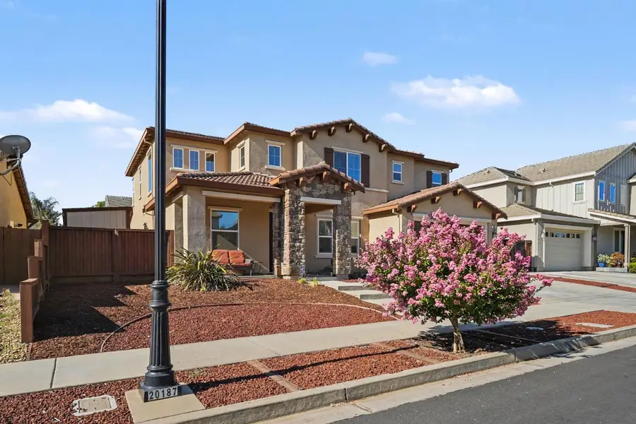 566 Fallsburg Court, Brentwood, CA 94513 - #3