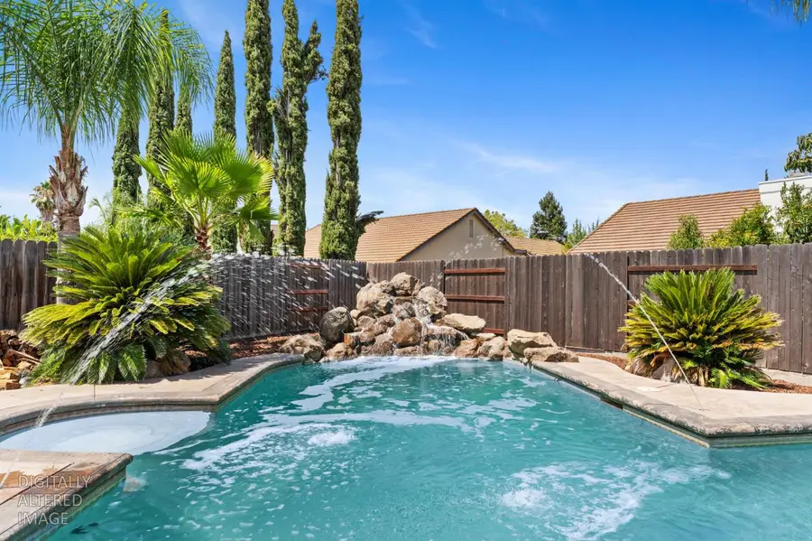 16 Graywood Court, Sacramento, CA 95823 - #2