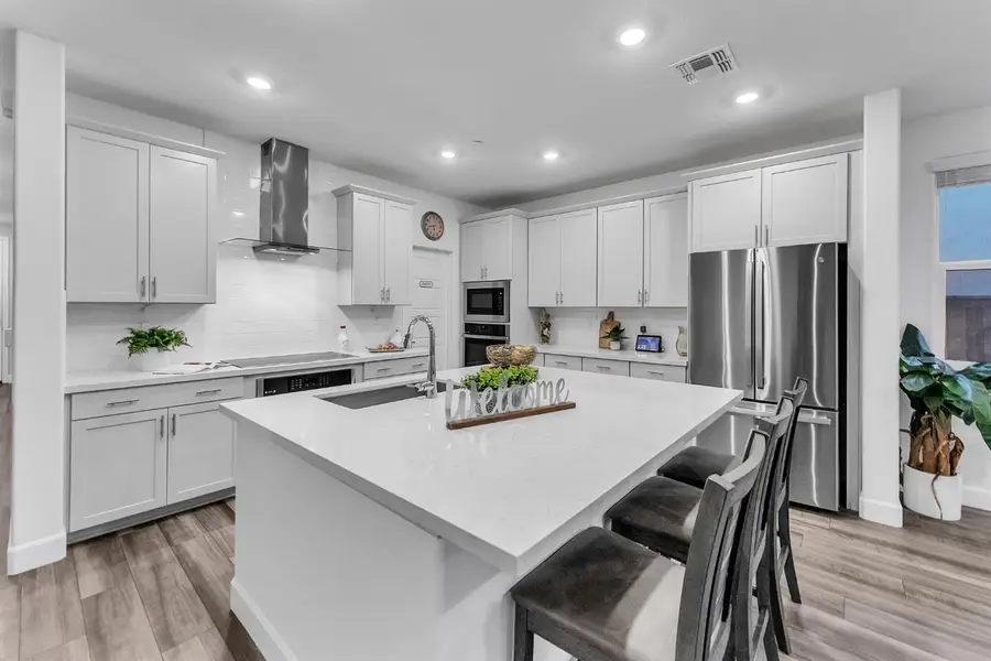 3912 Azul Way, Sacramento, CA 95835 - #2
