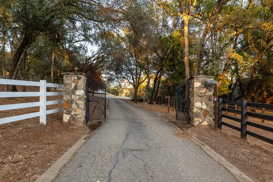 16177 Del Mar Way, Penn Valley, CA 95946 - #2