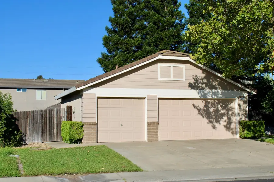 8941 Mandalay Way, Elk Grove, CA 95624 - #2