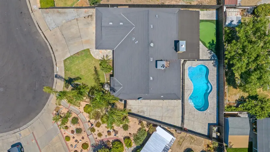 2175 Beechwood Court, Hanford, CA 93230 - #2