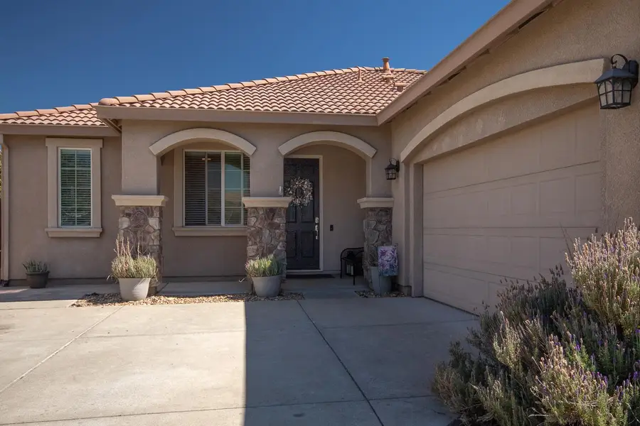 1901 Fall River Drive, Linda, CA 95901 - #3