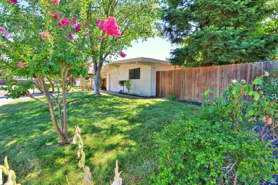 4929 Clear Circle, Carmichael, CA 95608 - #3