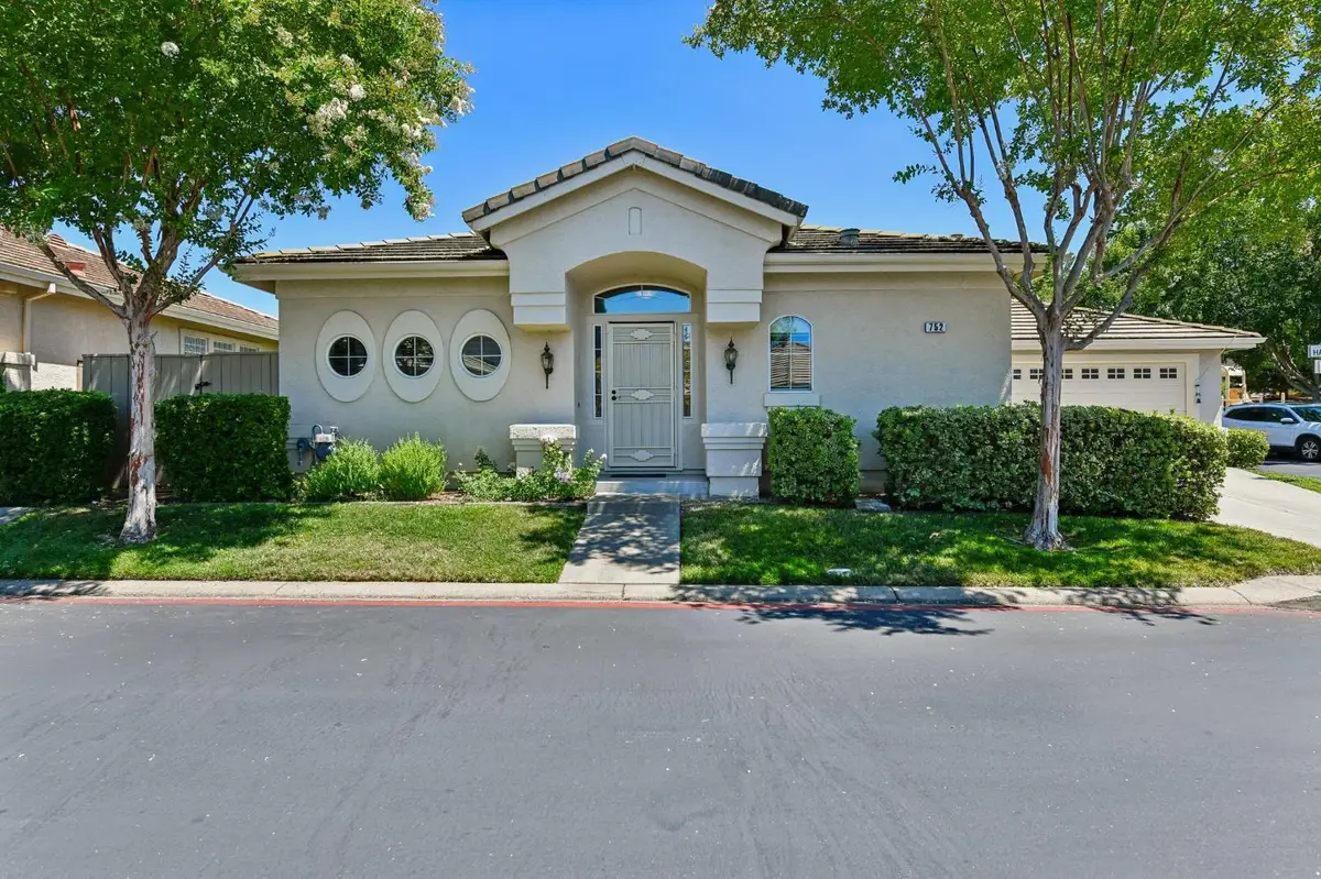 752 Standish Way, Folsom, CA 95630 - #1