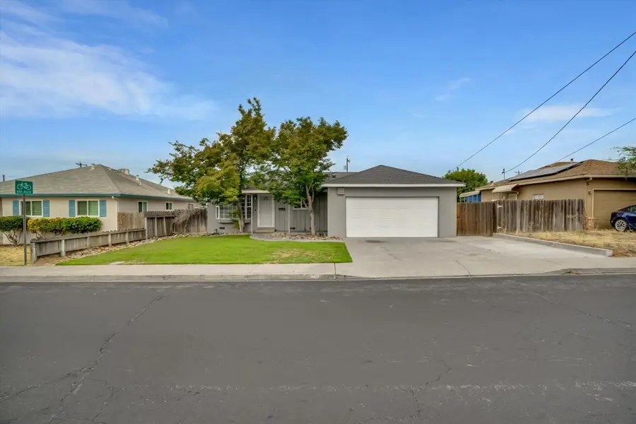 455 N Lincoln Avenue, Manteca, CA 95336 - #2