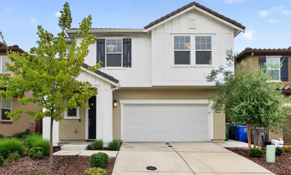 3209 Auburn Leaf Loop, Folsom, CA 95630
