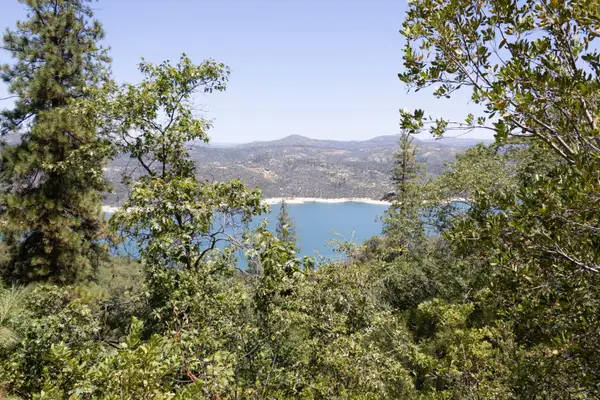 74 Lakeview Ridge Road, Oroville, CA 95966