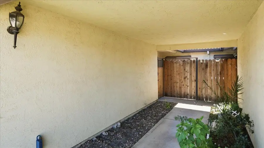 8790 Fox Creek Drive, Stockton, CA 95210 - #3