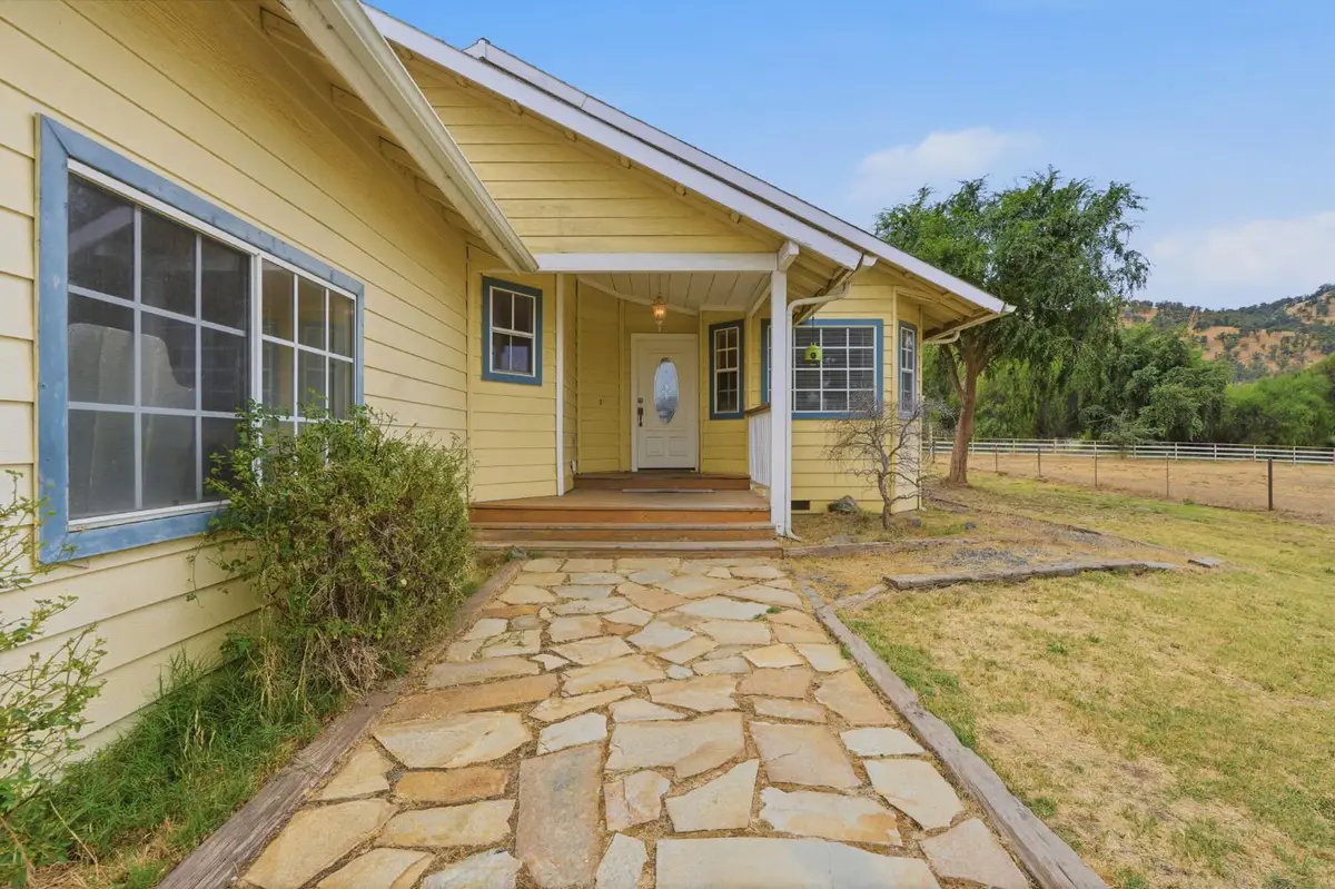 33485 Globe Drive, Springville, CA 93265 - #1