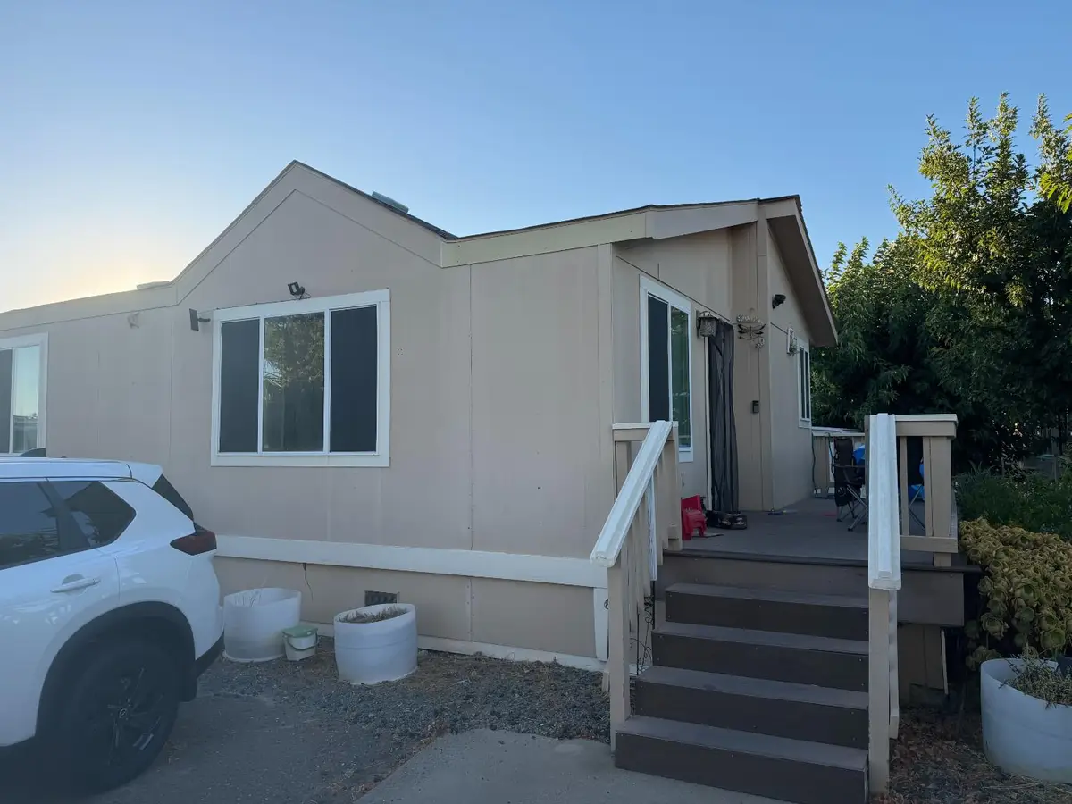 820 N Lincoln Way #35, Galt, CA 95632 - #1
