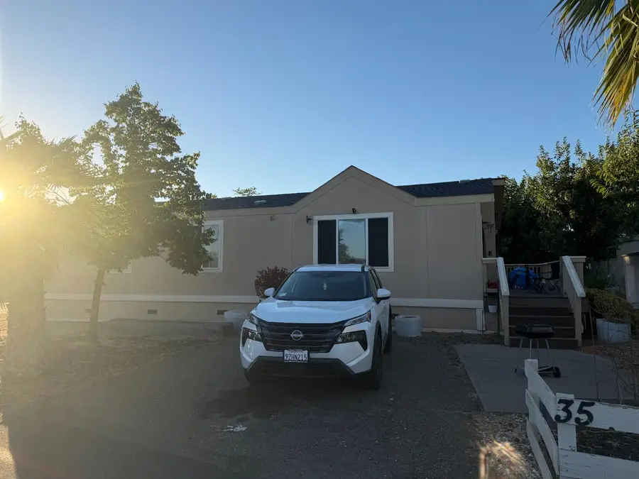 820 N Lincoln Way #35, Galt, CA 95632 - #2