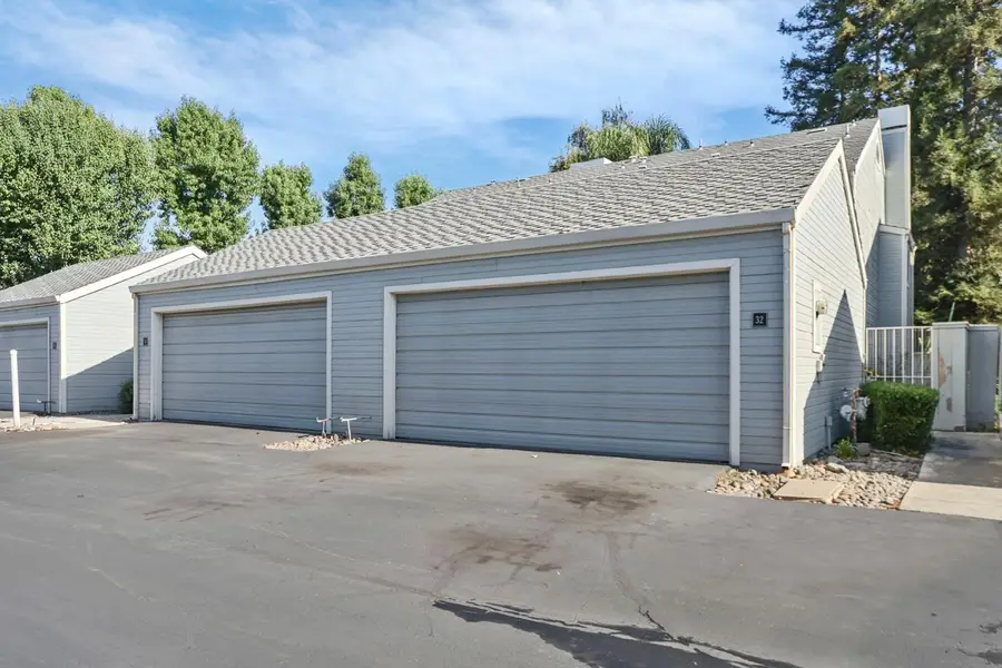 2930 Driftwood Place #32, Stockton, CA 95219 - #3