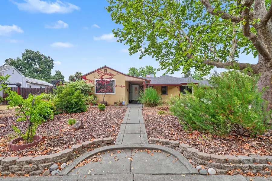 2440 Carlsbad Avenue, Sacramento, CA 95821 - #2