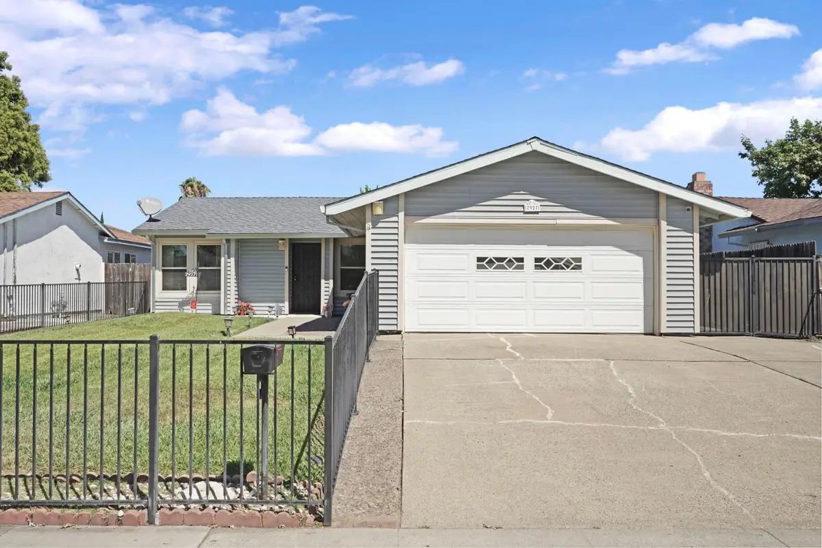 7927 Deer Creek Drive, Sacramento, CA 95823 - #1