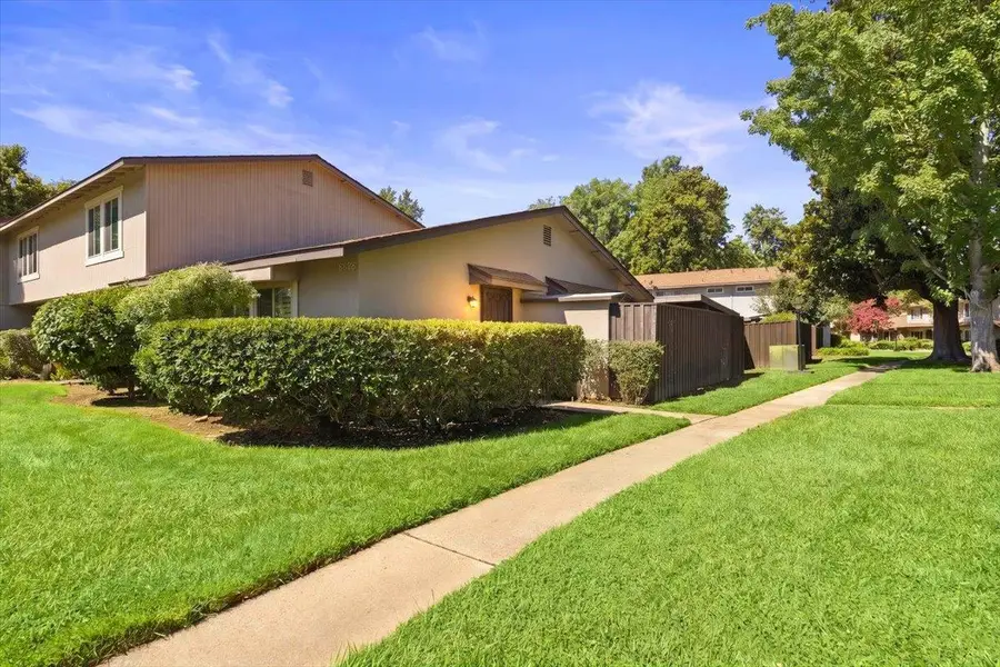 8828 Sawtelle Way #A, Sacramento, CA 95826 - #2