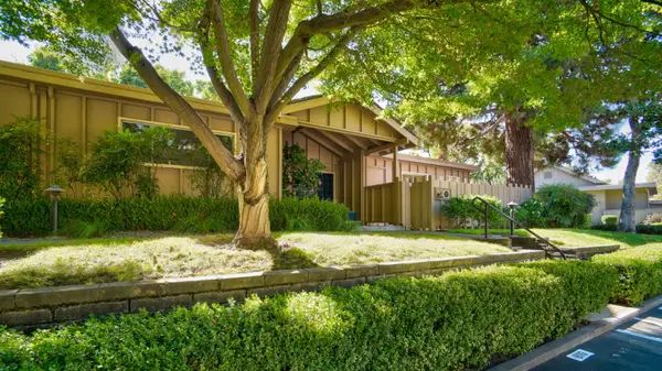 887 Commons Drive, Sacramento, CA 95825