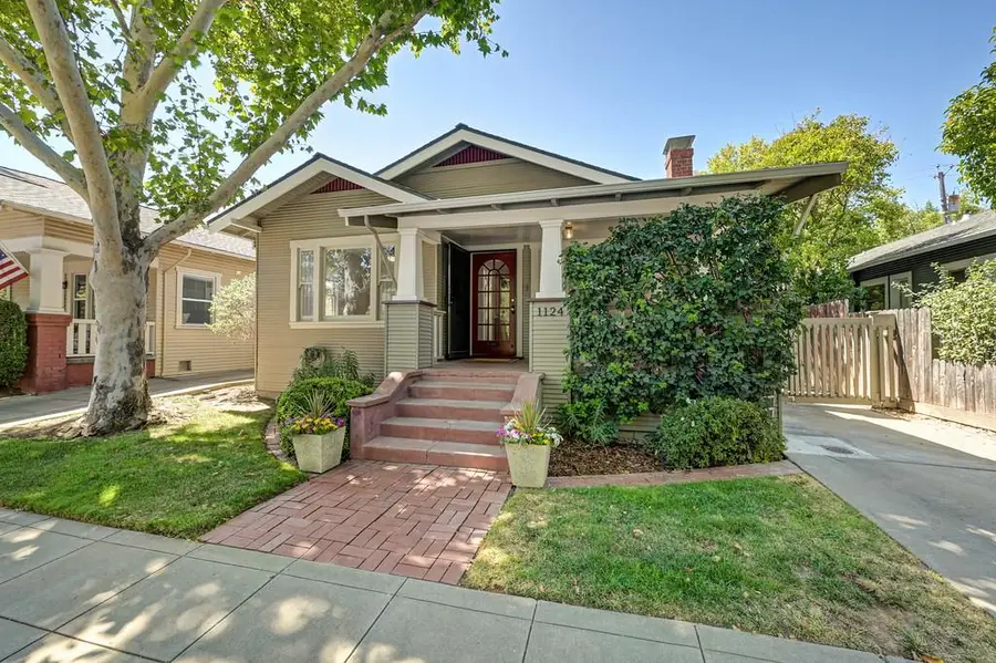 1124 34th Street, Sacramento, CA 95816 - #2