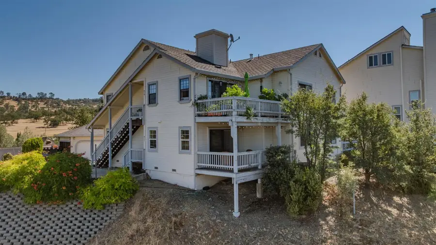 432 Hilltop Estates Dr, Copperopolis, CA 95228 - #3