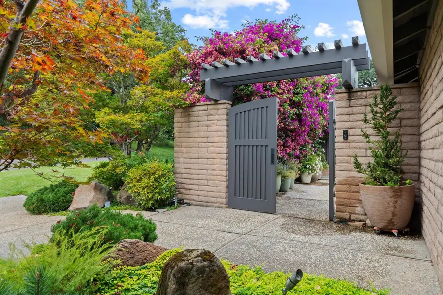 910 Somersby Way, Sacramento, CA 95864 - #2
