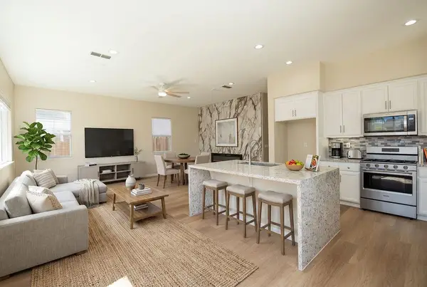553 Stetson Drive, Oakdale, CA 95361