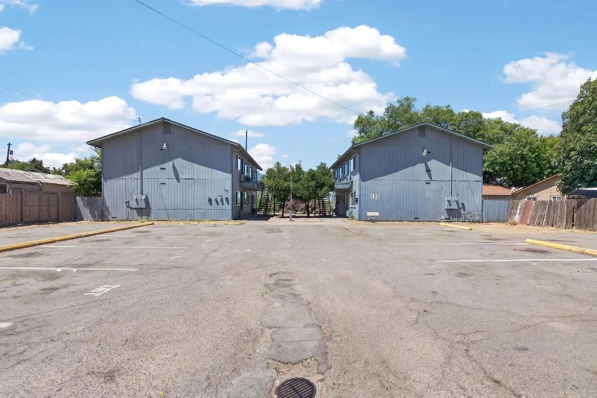 123 S Airport Way, Stockton, CA 95205 - #1
