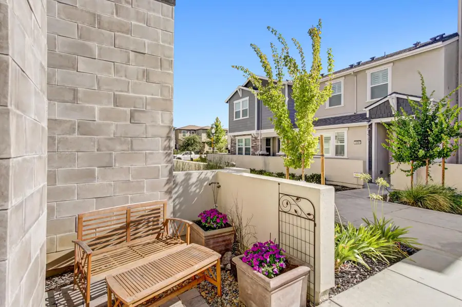 3063 River Trout Walk, Sacramento, CA 95833 - #3