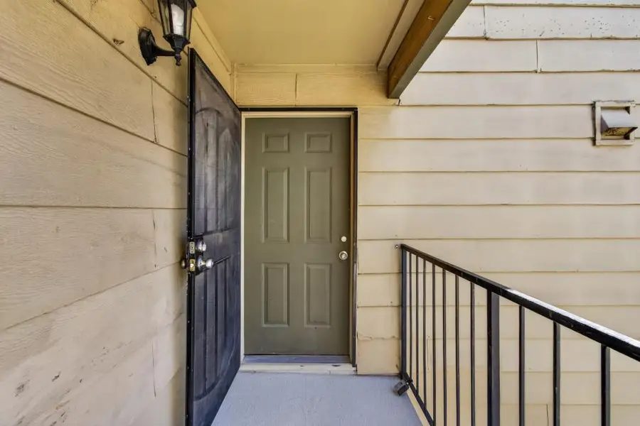 8232 Center Pkwy #54, Sacramento, CA 95823 - #3