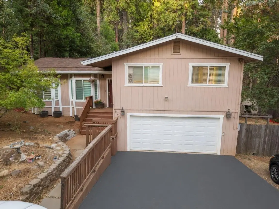5701 Columbine Way, Pollock Pines, CA 95726 - #1