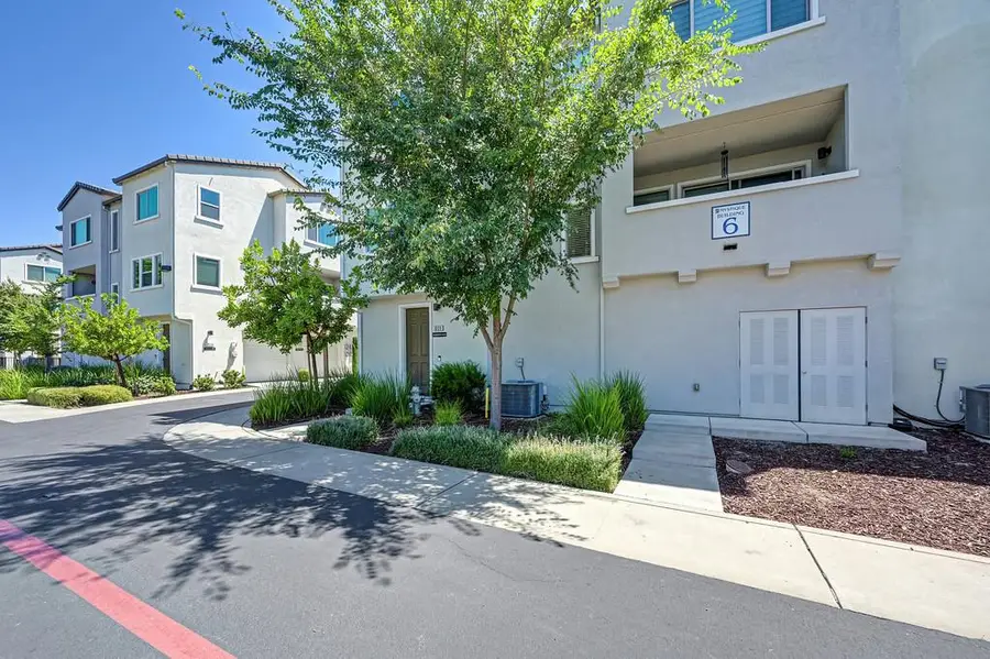 3039 Mesmerizing Walk, Sacramento, CA 95835 - #3