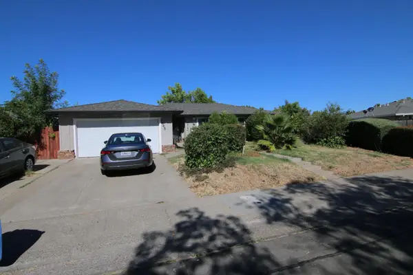 7645 Prescott Way, Sacramento, CA 95823