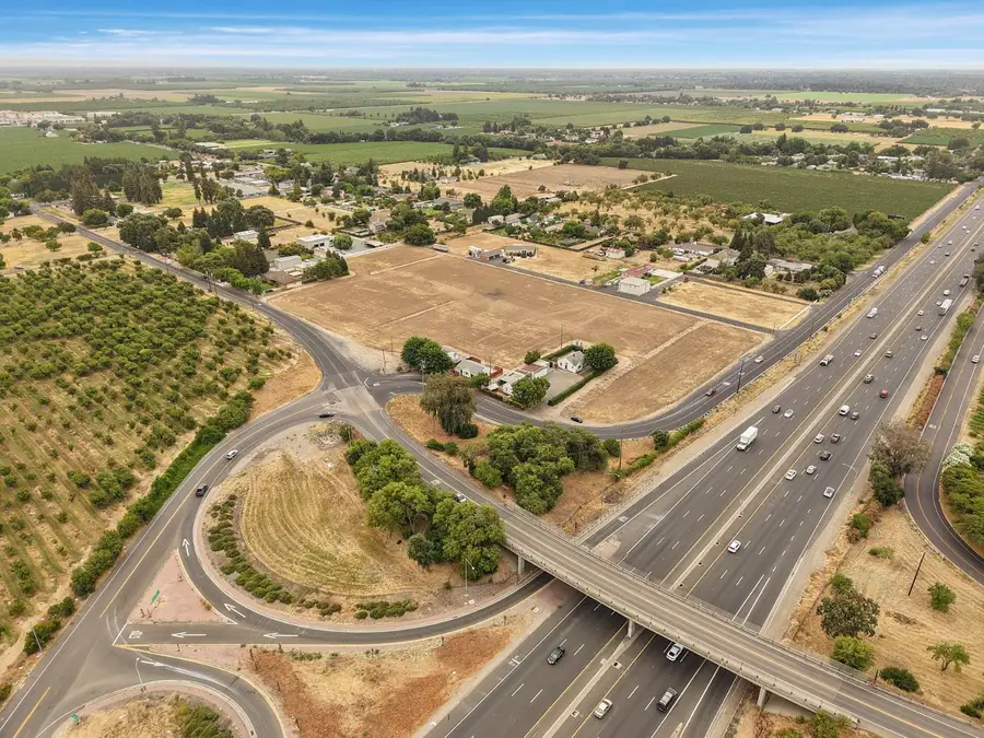 4614 E Armstrong Road, Lodi, CA 95240 - #3
