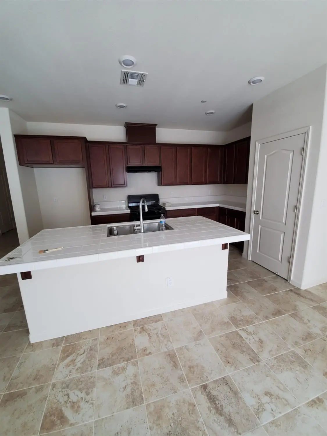 9951 Del Surft, Elk Grove, CA 95757 - #1
