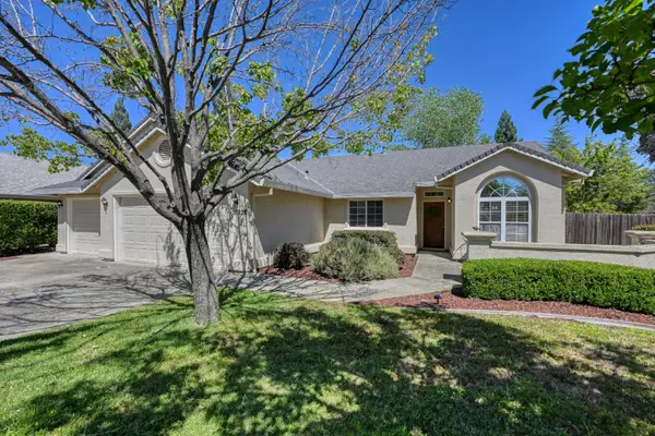 11928 Brooke Crest Drive, Auburn, CA 95602