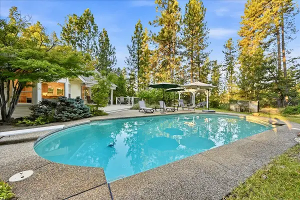 12310 Pine Crest Drive, Grass Valley, CA 95949