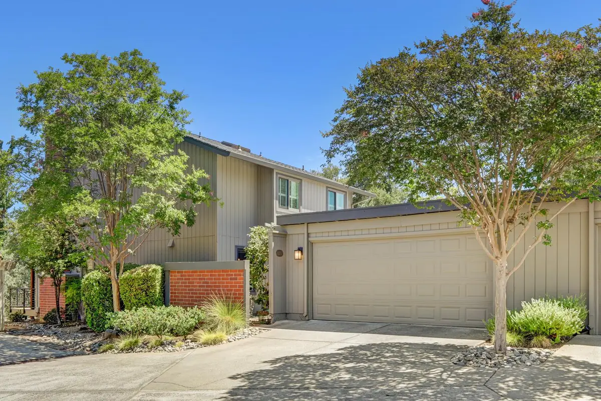 8827 Bluff Lane, Fair Oaks, CA 95628 - #1