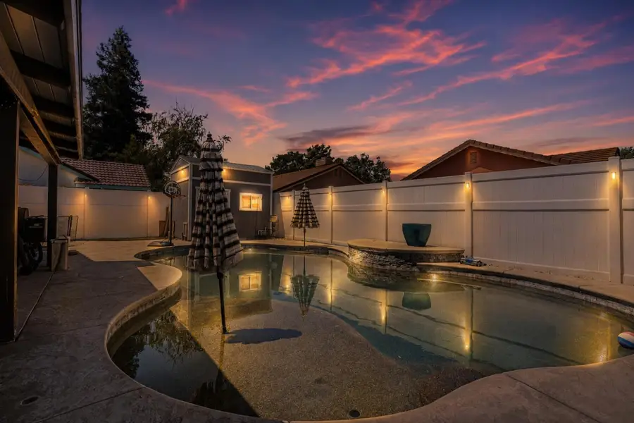 1721 Woodcrest Way, Modesto, CA 95355 - #2