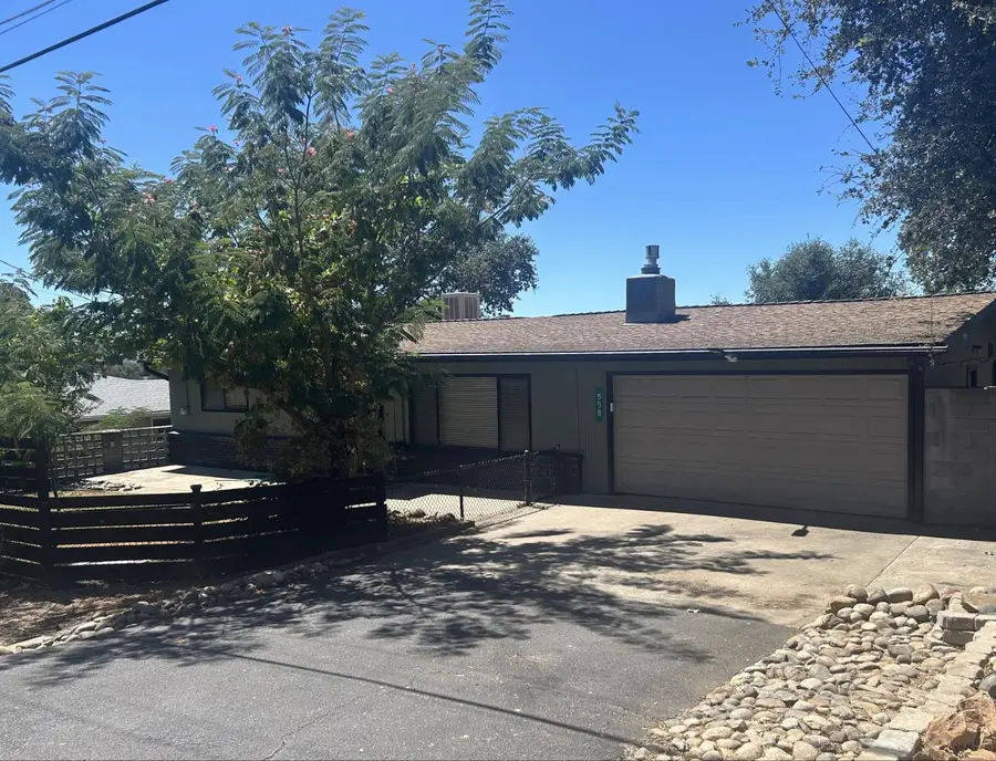 558 Amador Avenue, Angels Camp, CA 95222 - #2