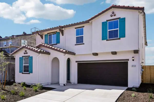 2612 Coopers Hawk Lane, Modesto, CA 95357