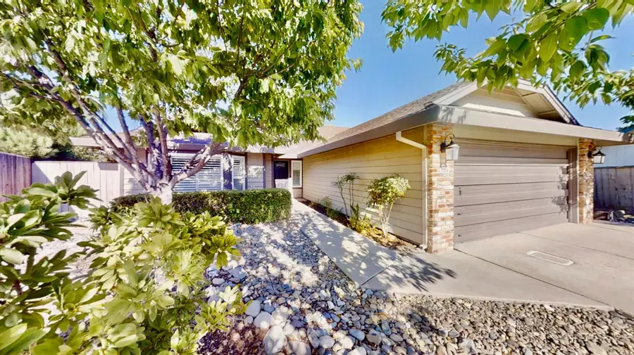 8006 Hamric Court, Antelope, CA 95843 - #2