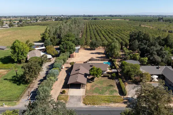 5101 River Road, Oakdale, CA 95361