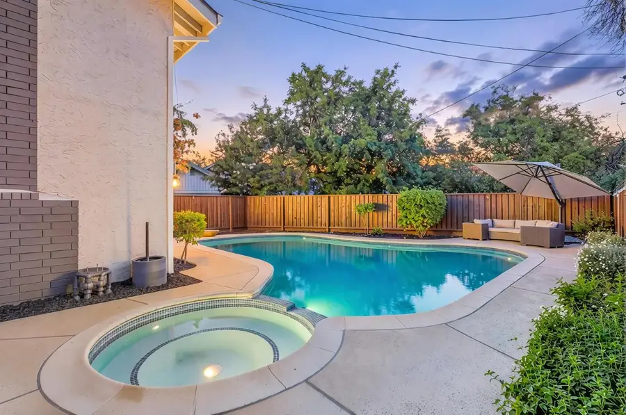 4760 Olive Oak Way, Carmichael, CA 95608 - #3