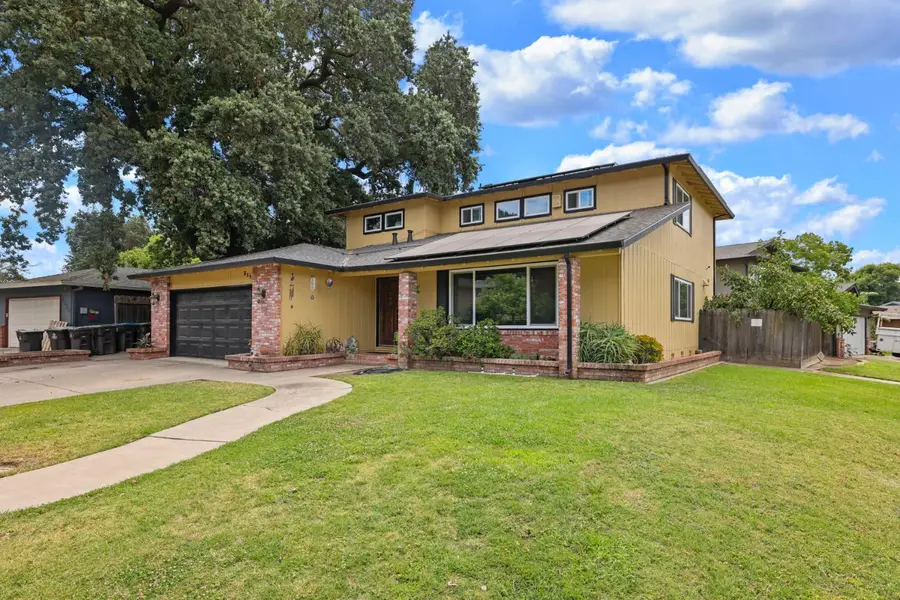 3172 W Creek Drive, Stockton, CA 95209 - #3